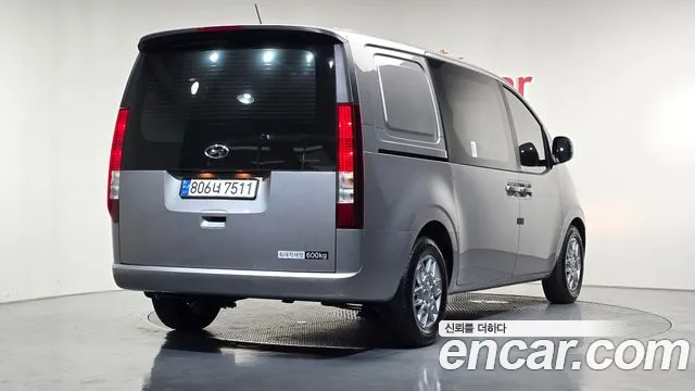 Hyundai Staria Staria Карго 5 мест — Фото автомобиля 2