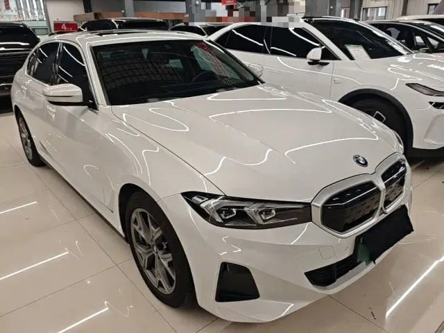BMW i3 — Фото автомобиля 3
