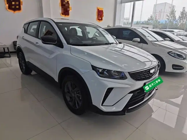 Geely Binyue — Фото автомобиля 3