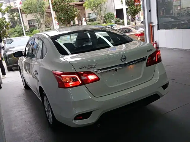 Nissan Sylphy — Фото автомобиля 4