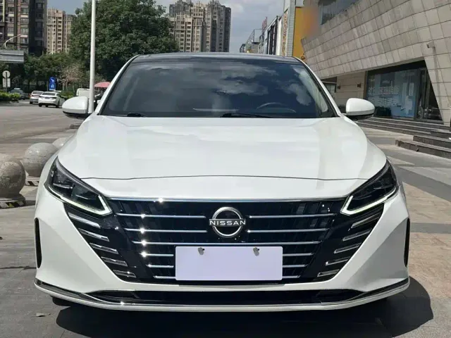 Nissan Teana — Фото автомобиля 12