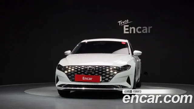 Hyundai Grandeur Новый Grandeur IG — Фото автомобиля 3