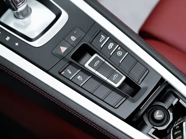 Porsche 718 — Фото автомобиля 27