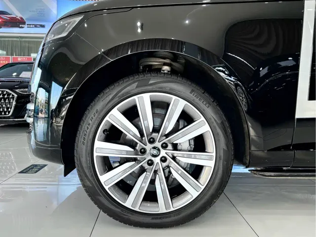Land Rover Range Rover — Фото автомобиля 30
