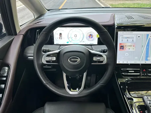 GAC Trumpchi M8 — Фото автомобиля 12
