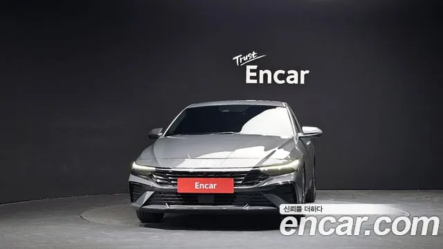 Hyundai AVANTE Новый Avante (CN7) — Фото автомобиля 3