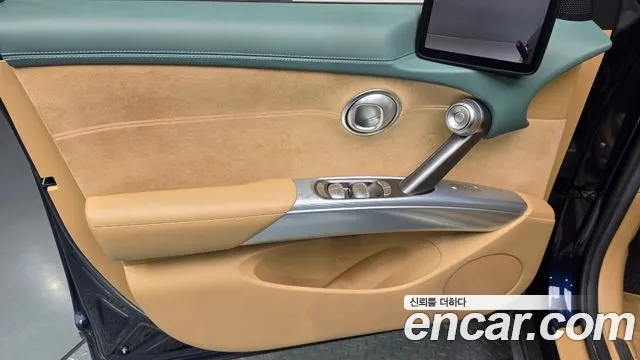 Genesis GV60 — Фото автомобиля 13