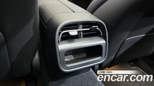 Mercedes-Benz E-Class — Фото автомобиля 28