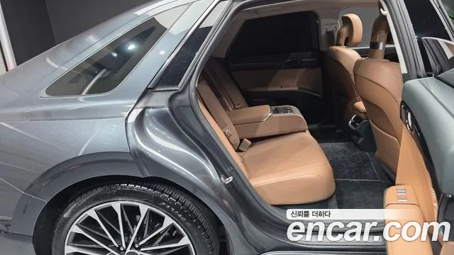Hyundai Grandeur GN7 — Фото автомобиля 12