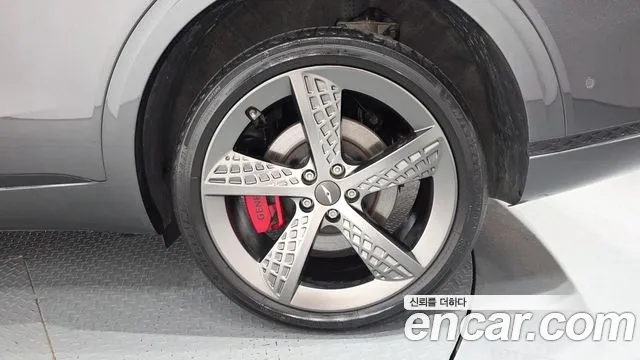 Genesis GV70 3.5T Бензин AWD — Фото автомобиля 18