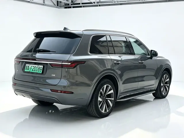 Li Auto ONE — Фото автомобиля 4