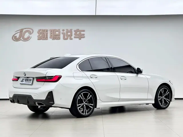 BMW 3 Series — Фото автомобиля 3