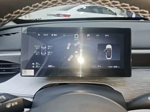 BYD Seal 05 DM-i — Фото автомобиля 11
