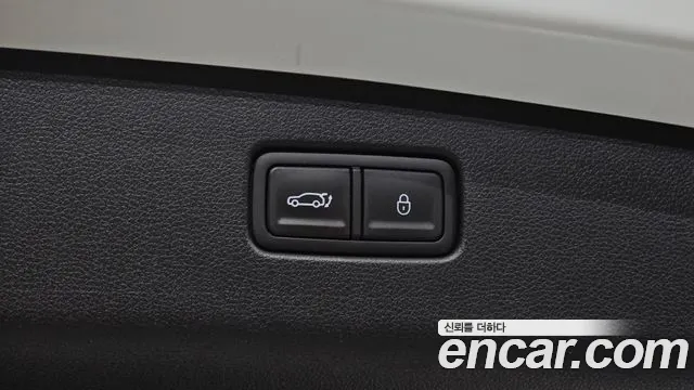 Genesis GV70 2.5T Бензин AWD — Фото автомобиля 29