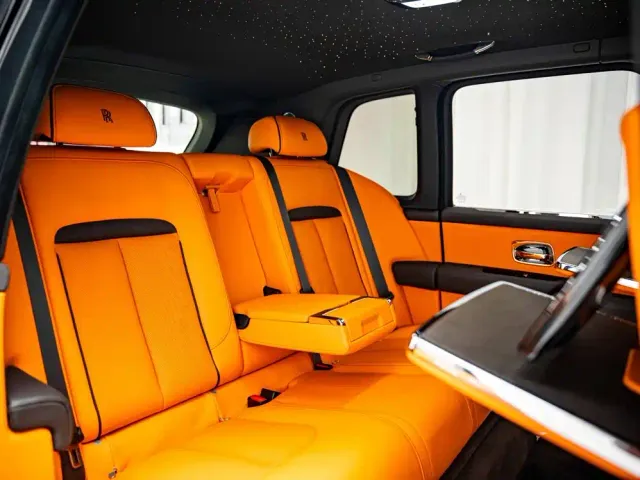 Rolls-Royce Cullinan — Фото автомобиля 14