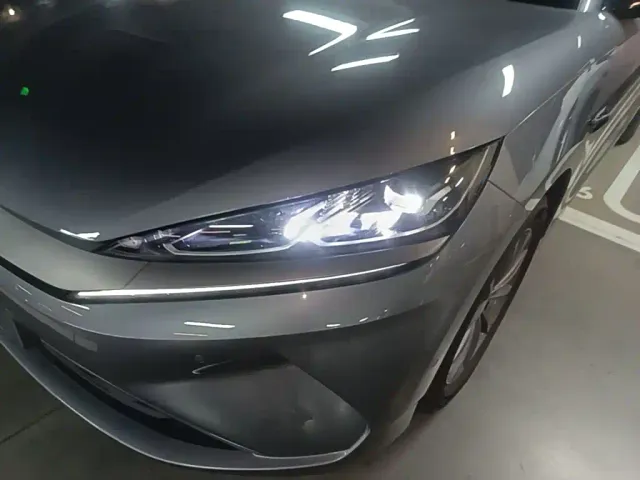 BYD Qin L — Фото автомобиля 23