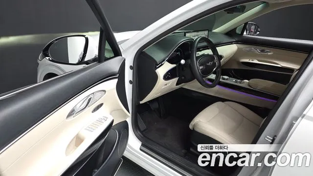 Genesis GV70 2.5T Бензин AWD — Фото автомобиля 11