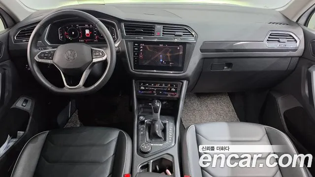 Volkswagen Tiguan Tiguan 2 поколение 2.0 TDI 4Motion Prestige — Фото автомобиля 3