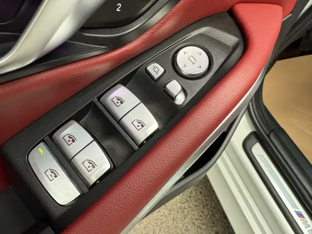 BMW 3 Series — Фото автомобиля 12