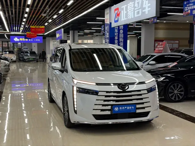 GAC Trumpchi E8 — Фото автомобиля 3