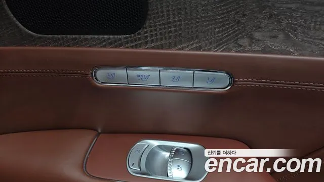 Genesis G90 Бензин 3.5 турбо AWD — Фото автомобиля 28