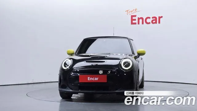 Mini Cooper — Фото автомобиля 3