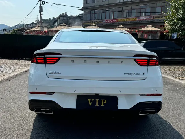 Geely Xingrui — Фото автомобиля 4