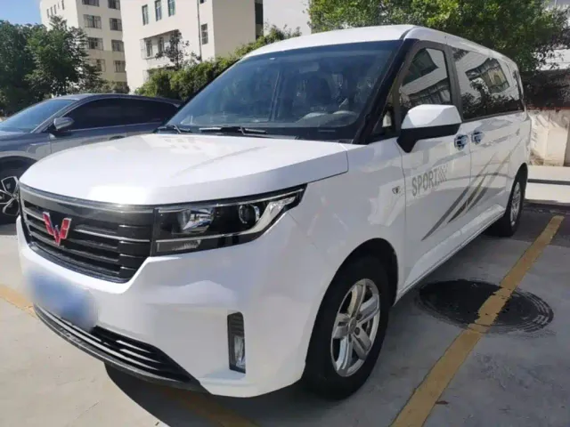 Фотография автомобиля — Wuling Zhengcheng