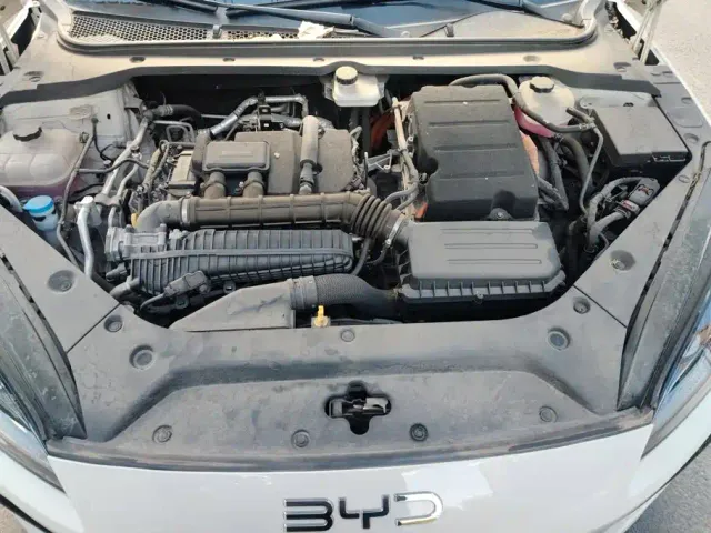 BYD Seal 06 — Фото автомобиля 10