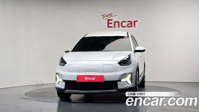 Kia Niro — Фото автомобиля 3