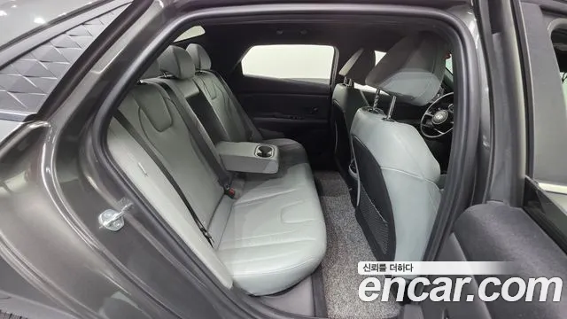 Hyundai AVANTE Новый Avante (CN7) — Фото автомобиля 16