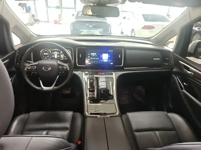 GAC Trumpchi M8 — Фото автомобиля 9