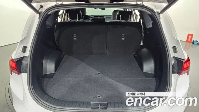Hyundai Santafe Новый Santa Fe Бензин 2.5T 2WD — Фото автомобиля 19