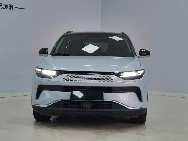 Leapmotor C11 — Фото автомобиля 2