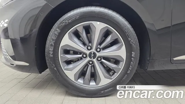 Kia K8 K8 Hybrid — Фото автомобиля 5