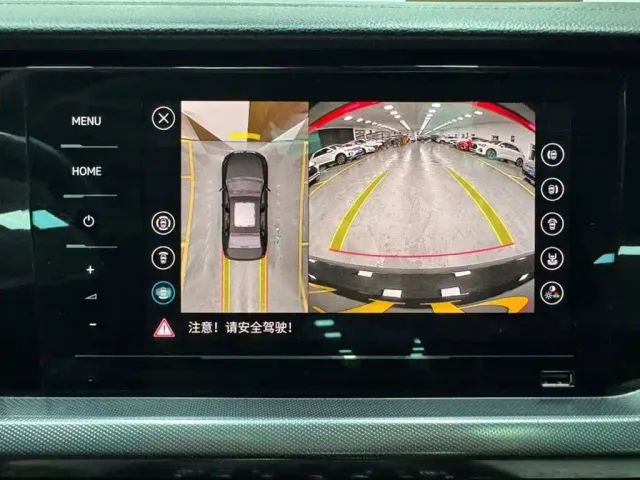 Volkswagen Passat — Фото автомобиля 12