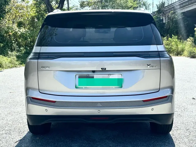 GAC Aion Y — Фото автомобиля 5