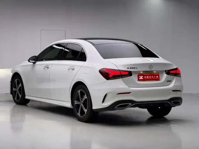 Mercedes-Benz A-Class — Фото автомобиля 2