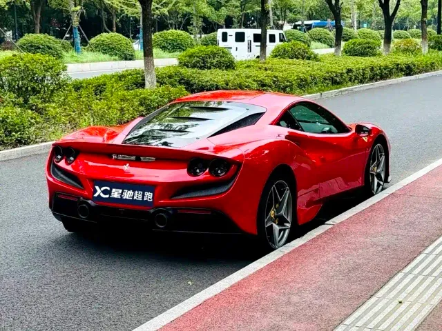 Ferrari F8 — Фото автомобиля 4