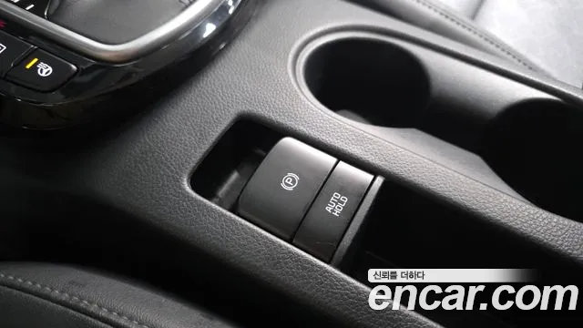 Kia Seltos — Фото автомобиля 23