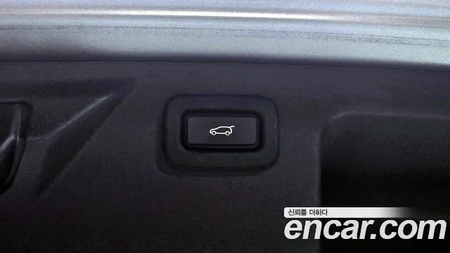 Land Rover Discovery Sport — Фото автомобиля 20