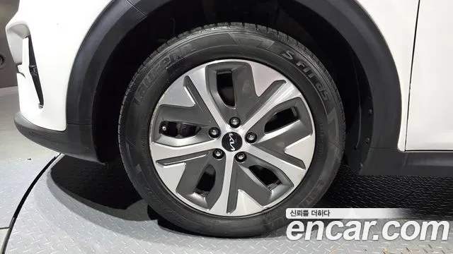 Kia Niro Niro Plus Earth — Фото автомобиля 5