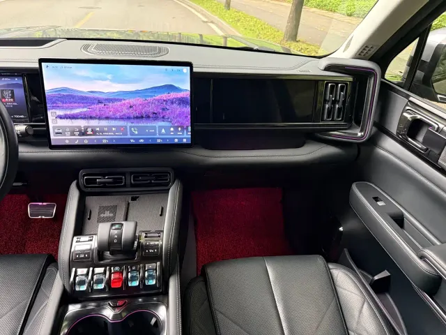 BYD FangChengBao Leopard 5 — Фото автомобиля 22