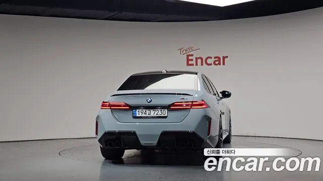 BMW M5 G90 — Фото автомобиля 4