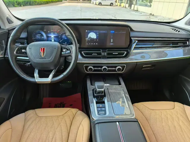 Hongqi HS5 — Фото автомобиля 5