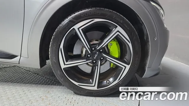 Kia EV6 — Фото автомобиля 21