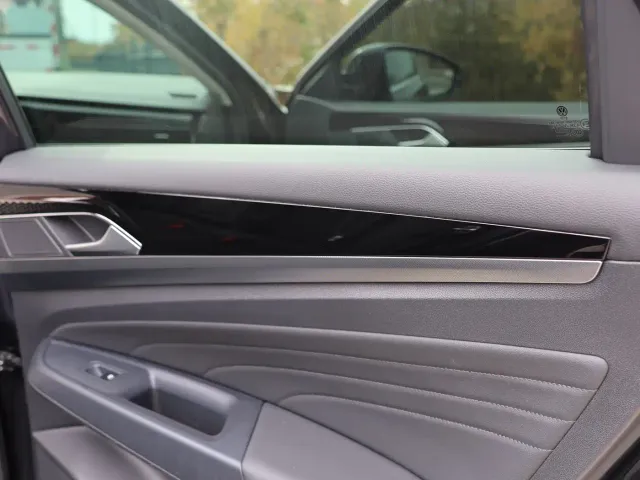 Volkswagen Passat — Фото автомобиля 14