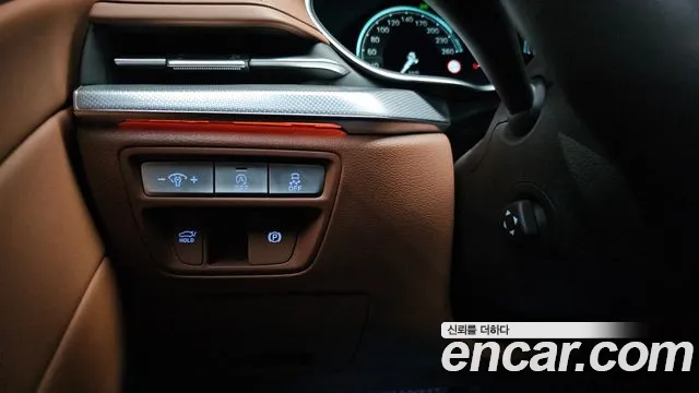 Genesis G80 Бензин 2.5 турбо AWD — Фото автомобиля 17