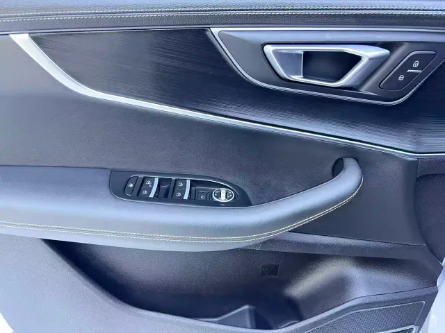 Chery Tiggo 8 — Фото автомобиля 8