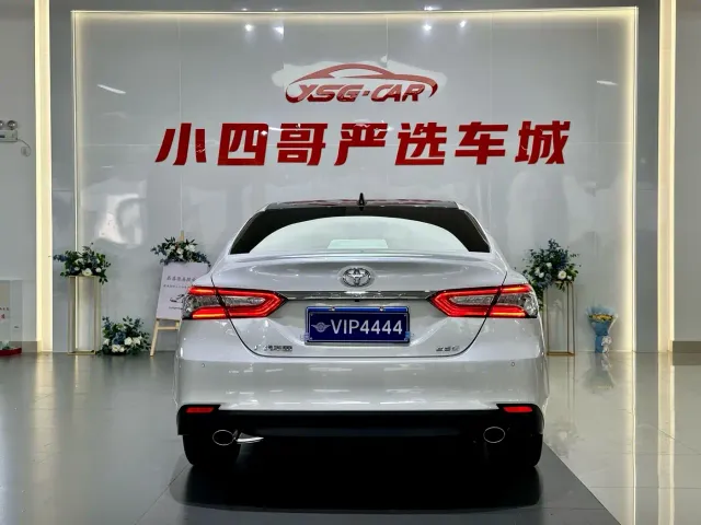Toyota Camry — Фото автомобиля 6